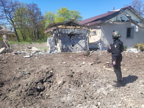 Окупанти завдали серію авіаударів по Костянтинівці: є поранений
Окупанти завдали серію авіаударів по Костянтинівці: є поранений