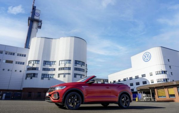 На заводі Volkswagen у Німеччині можуть розпочати випуск військової бронетехніки: подробиці
На заводі Volkswagen у Німеччині можуть розпочати випуск військової бронетехніки: подробиці