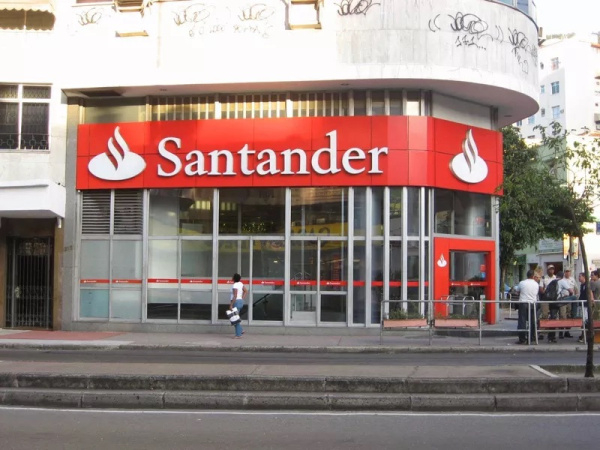 Испанский Banco Santander стал самым дорогим банком континентальной Европы
Испанский Banco Santander стал самым дорогим банком континентальной Европы