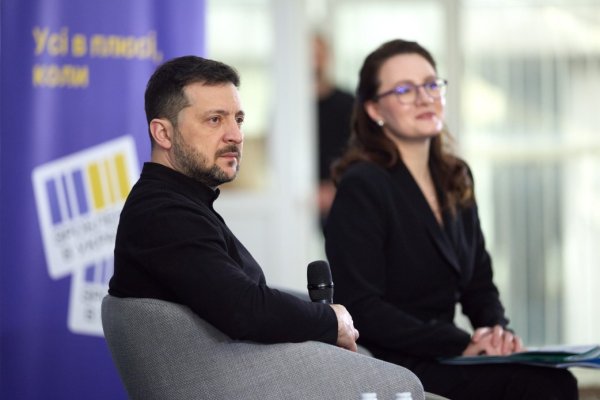 Зеленський у Дніпрі зустрівся з підприємцями Зеленський у Дніпрі зустрівся з підприємцями