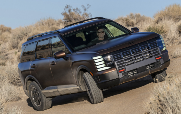 Флагманський кросовер Hyundai Palisade отримав новий двигун: розкрито характеристики
Флагманський кросовер Hyundai Palisade отримав новий двигун: розкрито характеристики