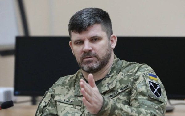 Армійські корпуси підсилюють досвідченими бойовими командирами, - Гнатов
Армійські корпуси підсилюють досвідченими бойовими командирами, - Гнатов