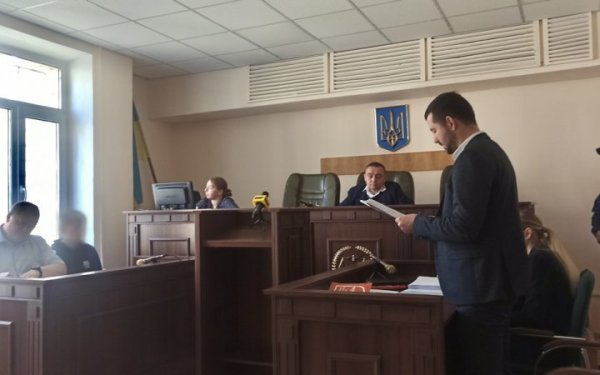 Підозрюваних у побитті військового підлітків відправили під домашній арешт
Підозрюваних у побитті військового підлітків відправили під домашній арешт