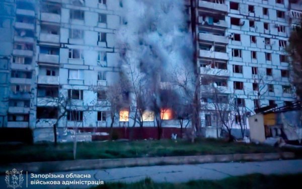 У Степногірську унаслідок російської атаки зникло електропостачання
У Степногірську унаслідок російської атаки зникло електропостачання