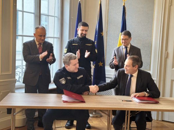Не лише про зброю: як міжнародне партнерство змінює оборонну промисловість України Не лише про зброю: як міжнародне партнерство змінює оборонну промисловість України