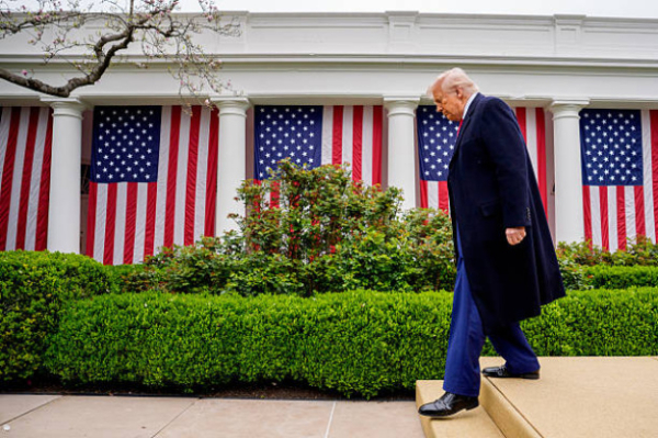 Состояние Трампа сократилось на $500 млн из-за введенных им тарифов
Состояние Трампа сократилось на $500 млн из-за введенных им тарифов