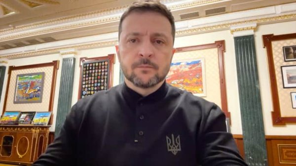 Зеленский: Россия продолжает обстрелы на разных направлениях фронта Зеленский: Россия продолжает обстрелы на разных направлениях фронта