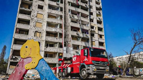 В Харькове завершили аварийно-спасательные работы после утреннего удара РФ В Харькове завершили аварийно-спасательные работы после утреннего удара РФ
