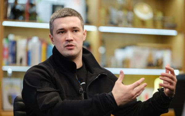 Федоров анонсував "революцію" в екзаменах на водійські права з використанням ШІ
Федоров анонсував "революцію" в екзаменах на водійські права з використанням ШІ