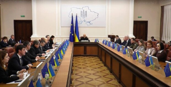 Зарплата членов правительства в 2024 году выросла на 24% — YouControl
Зарплата членов правительства в 2024 году выросла на 24% — YouControl