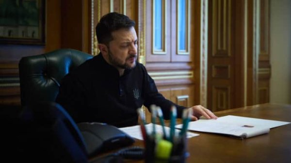 Зеленский создал для 10 населенных пунктов в оккупации в Донецкой области военные администрации Зеленский создал для 10 населенных пунктов в оккупации в Донецкой области военные администрации