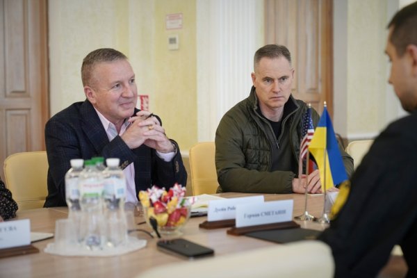 США підтримують локалізацію обслуговування американської техніки в Україні США підтримують локалізацію обслуговування американської техніки в Україні