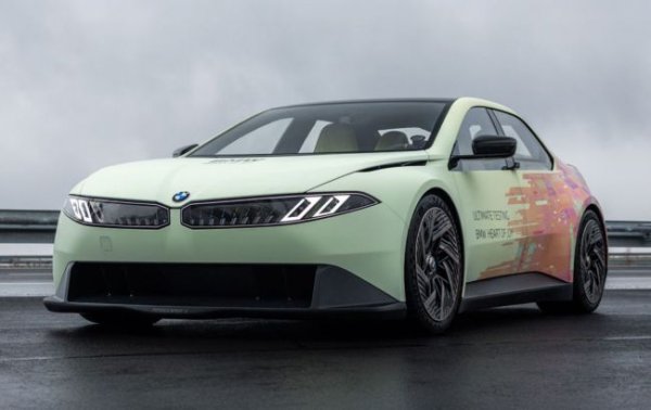 BMW показала спортивний електромобіль майбутнього: характеристики та дата виробництва
BMW показала спортивний електромобіль майбутнього: характеристики та дата виробництва