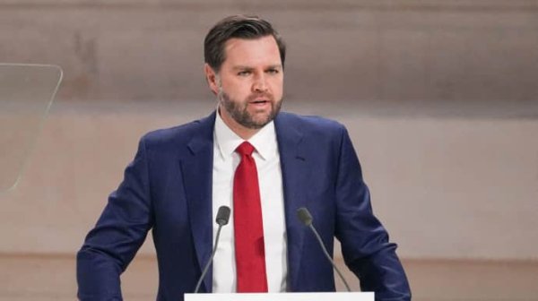 Вэнс заявил, что Украине и России придется уступить территории, или США выйдут из мирного соглашения Вэнс заявил, что Украине и России придется уступить территории, или США выйдут из мирного соглашения