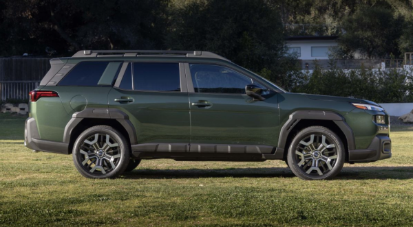 Новий універсал Subaru Outback показали офіційно: розкриті усі характеристики
Новий універсал Subaru Outback показали офіційно: розкриті усі характеристики