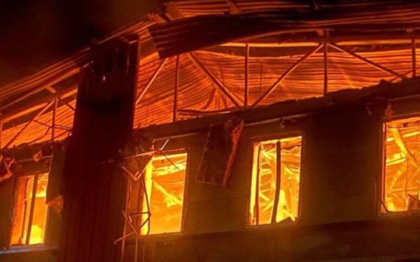 У Дніпрі через атаку БпЛА загинули двоє людей, є поранені (оновлено)
У Дніпрі через атаку БпЛА загинули двоє людей, є поранені (оновлено)