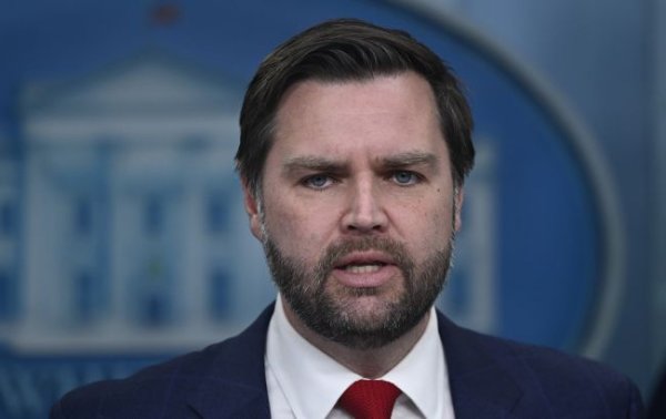 Венс знову погрожує виходом із переговорів: США висунули ультиматум Україні та РФ
Венс знову погрожує виходом із переговорів: США висунули ультиматум Україні та РФ