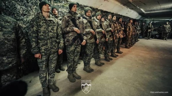 По программе "18-24" пока заключили контракты менее 500 человек – ОП По программе "18-24" пока заключили контракты менее 500 человек – ОП