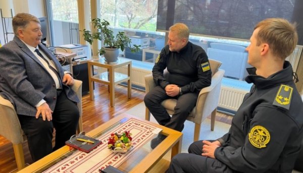 Закарпатська митниця анонсувала відкриття КПП на угорському кордоні 8 квітня Закарпатська митниця анонсувала відкриття КПП на угорському кордоні 8 квітня