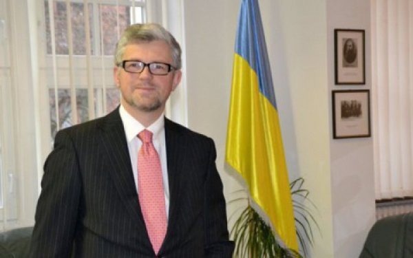 Постпред України при ООН Мельник просить Мерца передати Україні 30% німецької військової техніки й ракети Taurus
Постпред України при ООН Мельник просить Мерца передати Україні 30% німецької військової техніки й ракети Taurus
