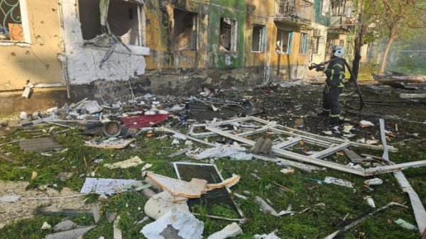 Россияне ударили по Павлограду: погибли 2 взрослых и ребенок, еще 14 человек ранены &ndash; ОВА