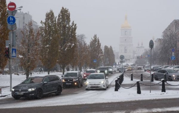 Не поспішайте міняти гуму: квітень готує водіям холодний удар
Не поспішайте міняти гуму: квітень готує водіям холодний удар