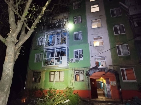 Дронова атака РФ: у Павлограді є жертва і постраждала, у Дніпрі пошкоджені будинки
Дронова атака РФ: у Павлограді є жертва і постраждала, у Дніпрі пошкоджені будинки