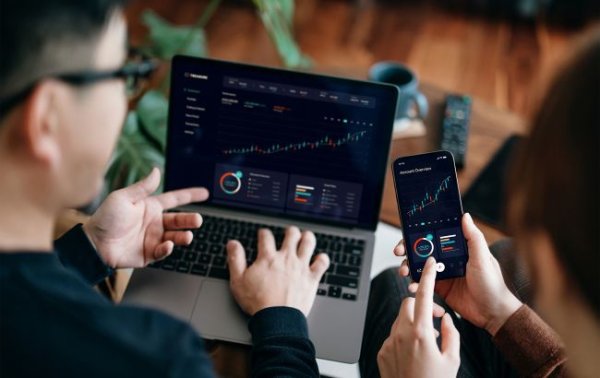 17% річних і без податків: де українцям вигідно зберігати гроші навесні 2025
17% річних і без податків: де українцям вигідно зберігати гроші навесні 2025