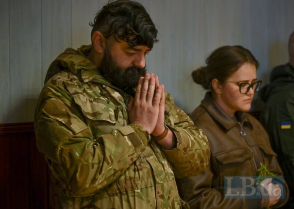 «За тиждень – Великдень». Як капелан із військовими молився
«За тиждень – Великдень». Як капелан із військовими молився