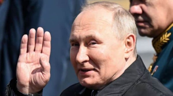 Путин заявил, что Москва "проанализирует пасхальное перемирие" Путин заявил, что Москва "проанализирует пасхальное перемирие"