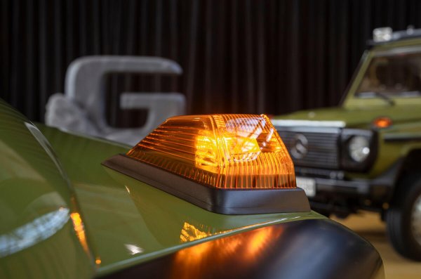 Позашляховик Mercedes-Benz G-Class отримав спецверсію у ретростилі
Позашляховик Mercedes-Benz G-Class отримав спецверсію у ретростилі