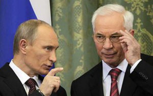 Микола Азаров планує стати в Росії академіком, попри нульовий індекс Хірша
Микола Азаров планує стати в Росії академіком, попри нульовий індекс Хірша