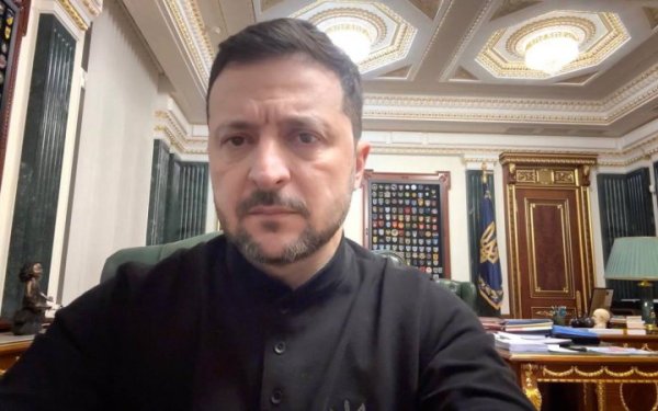 Одна із російських ракет у Сумах влучила в будівлю університету, інша розірвалася над вулицею
Одна із російських ракет у Сумах влучила в будівлю університету, інша розірвалася над вулицею