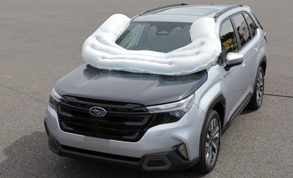 Subaru показала кросовер Forester нового покоління з унікальною подушкою безпеки
Subaru показала кросовер Forester нового покоління з унікальною подушкою безпеки