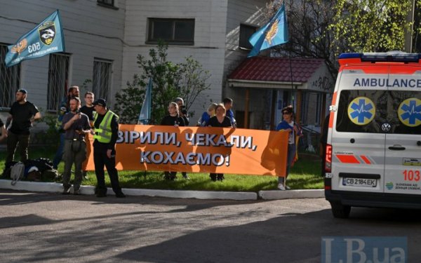 Головне за суботу, 19 квітня: обмін полоненими, майже 110 боєзіткнень
Головне за суботу, 19 квітня: обмін полоненими, майже 110 боєзіткнень