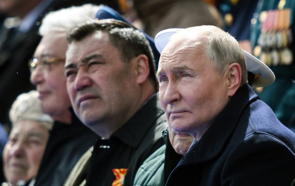 Травневе "перемир'я" від Путіна: навіщо Росії три дні тиші і чим це загрожує фронту
Травневе "перемир'я" від Путіна: навіщо Росії три дні тиші і чим це загрожує фронту