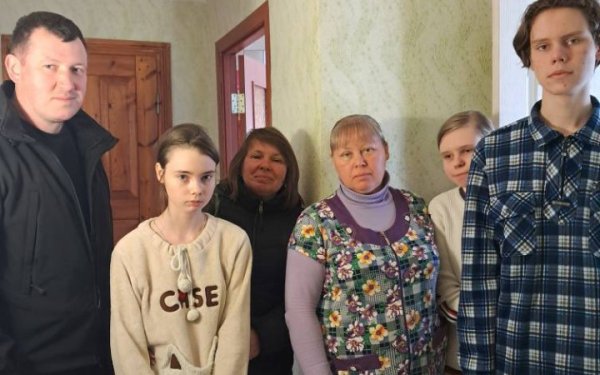 З трьох населених пунктів Донеччини евакуювали всіх дітей
З трьох населених пунктів Донеччини евакуювали всіх дітей