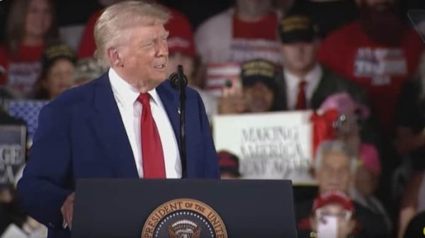 100 дней на посту: Трамп похвастался изгнанием мигрантов и тарифами против Китая 100 дней на посту: Трамп похвастался изгнанием мигрантов и тарифами против Китая