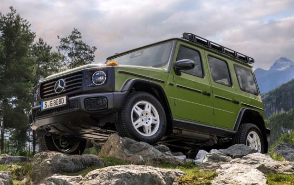 Позашляховик Mercedes-Benz G-Class отримав спецверсію у ретростилі
Позашляховик Mercedes-Benz G-Class отримав спецверсію у ретростилі