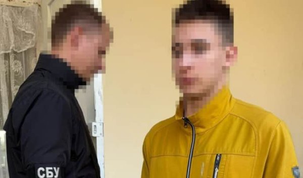Правоохранители разоблачили 6 поджигателей авто военных и объектов "Укрзализныци": самому молодому 13 лет Правоохранители разоблачили 6 поджигателей авто военных и объектов "Укрзализныци": самому молодому 13 лет