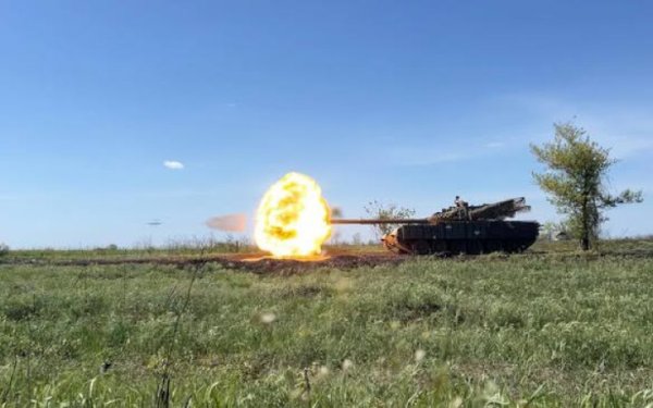 Сьогодні на фронті захисники відбили понад 200 атак ворога
Сьогодні на фронті захисники відбили понад 200 атак ворога