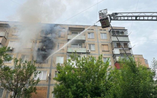 Ворожа армія застосувала 30 дронів по Нікопольському районі Дніпропетровщини
Ворожа армія застосувала 30 дронів по Нікопольському районі Дніпропетровщини