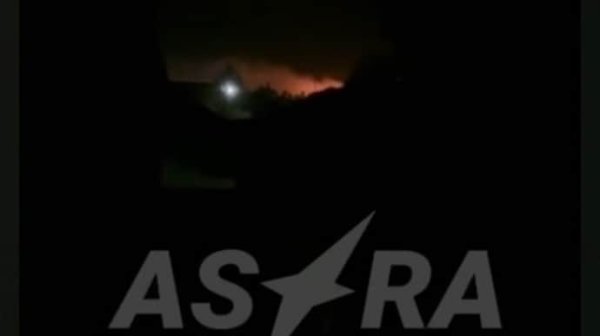В российском Ельце заявили об атаке дронов и пожаре В российском Ельце заявили об атаке дронов и пожаре