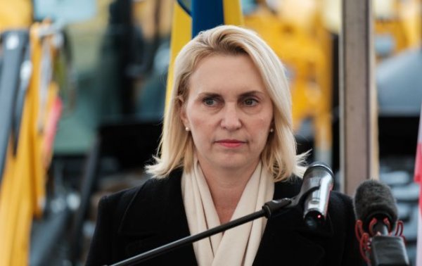 Експосол США в Україні назвала причину своєї відставки: до чого тут Трамп
Експосол США в Україні назвала причину своєї відставки: до чого тут Трамп