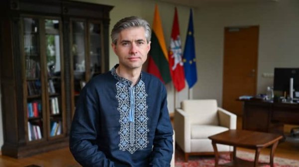 Литва призывает ЕС ввести против России такие санкции, которые нанесут ей настоящую боль Литва призывает ЕС ввести против России такие санкции, которые нанесут ей настоящую боль