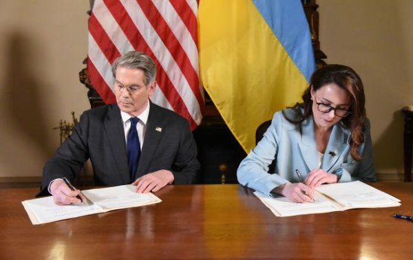Як працюватиме Інвестиційний фонд відбудови США-Україна: відповідь Свириденко
Як працюватиме Інвестиційний фонд відбудови США-Україна: відповідь Свириденко