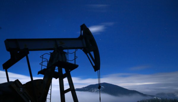 Нафта дешевшає, оскільки ОПЕК+ має намір прискорити збільшення видобутку Нафта дешевшає, оскільки ОПЕК+ має намір прискорити збільшення видобутку