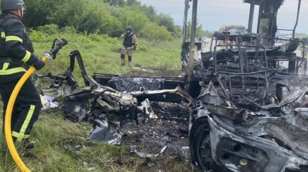 На Сумщине российский БпЛА атаковал авто энергетиков, один погибший – ОВА На Сумщине российский БпЛА атаковал авто энергетиков, один погибший – ОВА