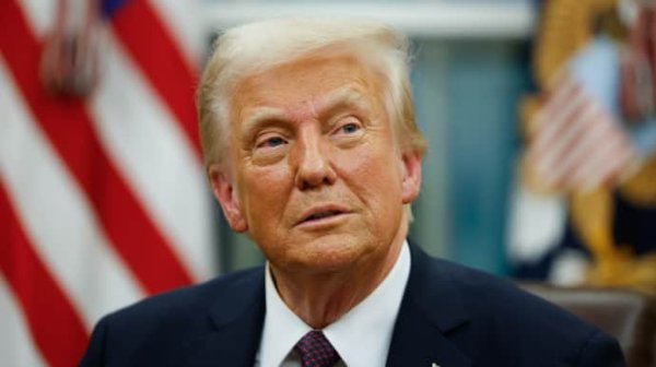 Трамп отказался поддержать санкции против РФ, потому что хочет заключить деловые соглашения с Путиным – NYT Трамп отказался поддержать санкции против РФ, потому что хочет заключить деловые соглашения с Путиным – NYT