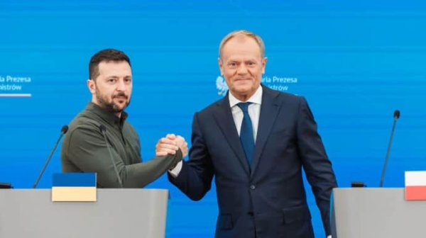 Туск об обещании кандидата в президенты не пускать Украину в НАТО: Это госизмена Туск об обещании кандидата в президенты не пускать Украину в НАТО: Это госизмена